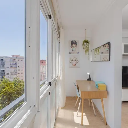 C27 Great 3 Bedroom Close To Center Apartment Malaga