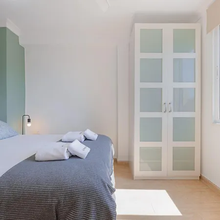 C27 Great 3 Bedroom Close To Center
